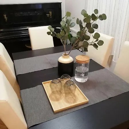 Classic Apartment, By Downtown & Metro * 布达佩斯